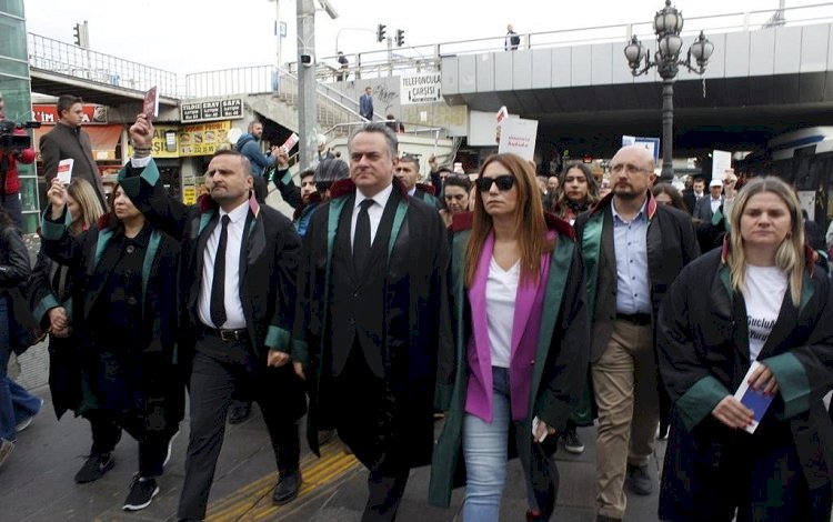 Avukatlar Ankara’da Yargıtay’a yürüyüş başlattı