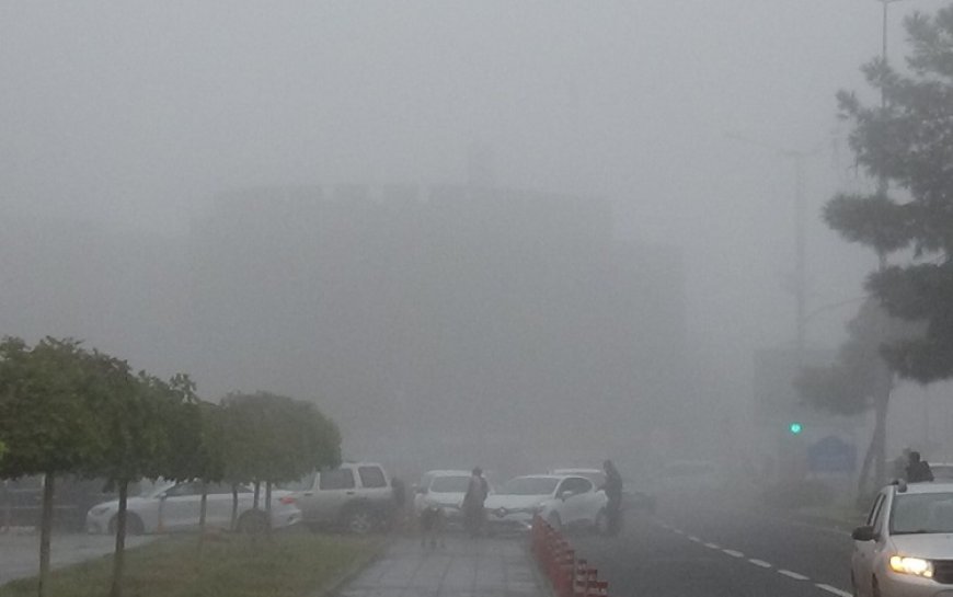 Diyarbakır'da sis hayatı olumsuz etkiledi