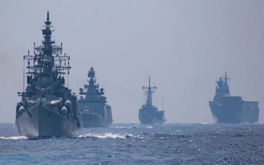 Hindistan, Umman Denizi'ne savaş gemileri konuşlandırdı