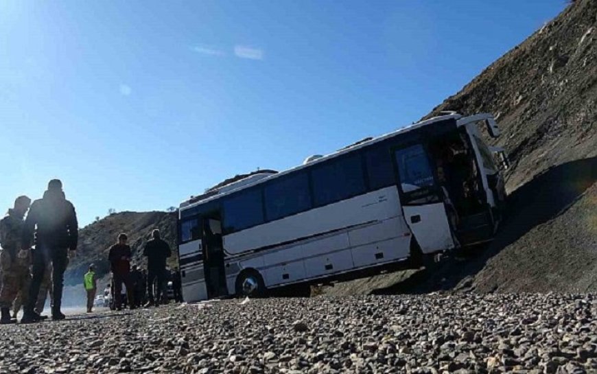 Diyarbakır'da feci kaza: 27 yaralı!