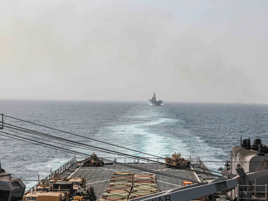 Füze parçaları taşıyordu: ABD, İran gemisine el koyup batırdı