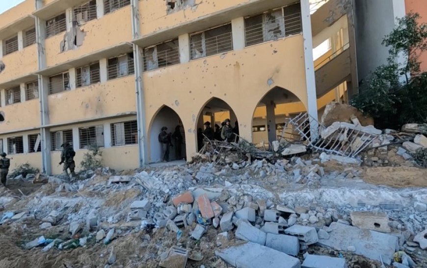 Gazze'de bir okulda 30 kişinin elleri ve gözleri bağlı şekilde cansız bedenleri bulundu