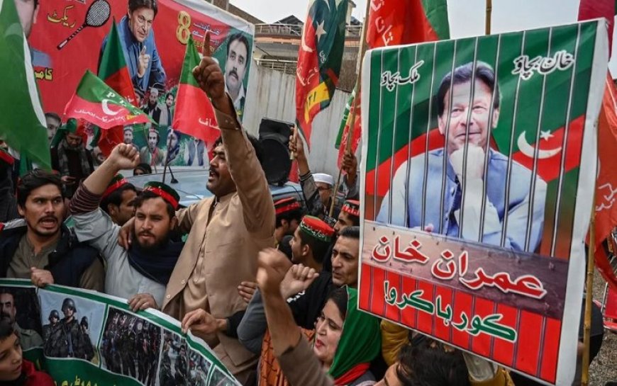 Pakistan seçimleri: Hapisteki İmran Han'ın müttefikleri seçimi kazandı
