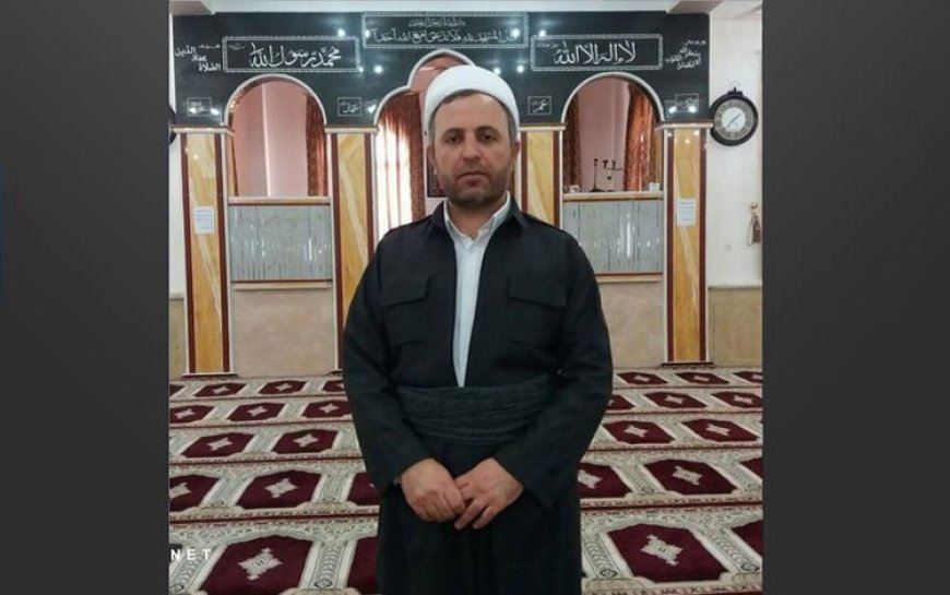 İran Kürt din adamını idama mahkum etti
