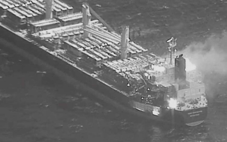 CENTCOM: Husilerin hedef aldığı ticari gemide 3 kişi öldü