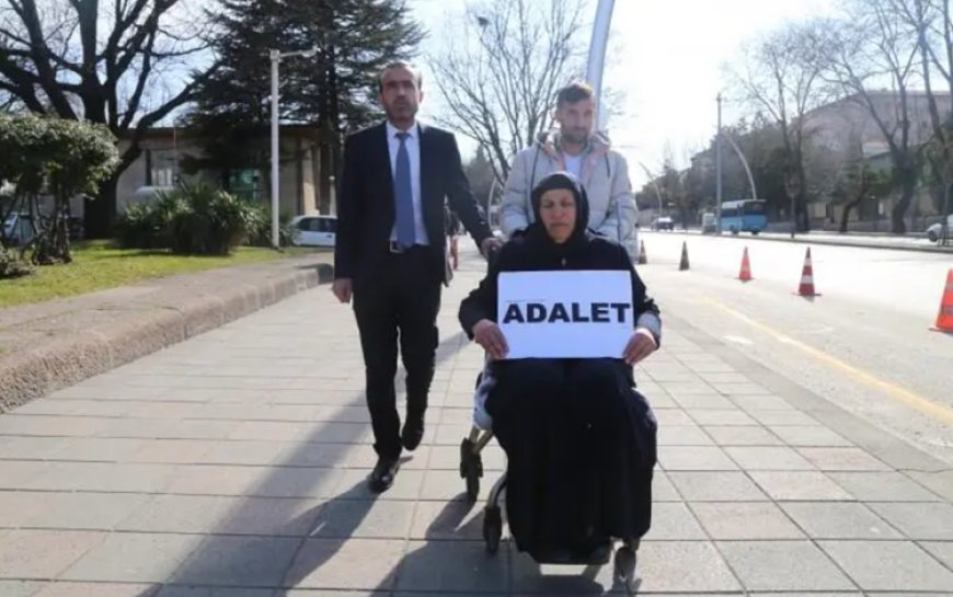 Emine Şenyaşar Adalet Bakanlığı önünde yeniden eyleme başladı