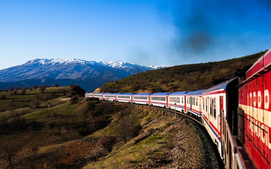 Ankara-Diyarbakır ve Ankara-Tatvan turistik tren sefeleri başlıyor
