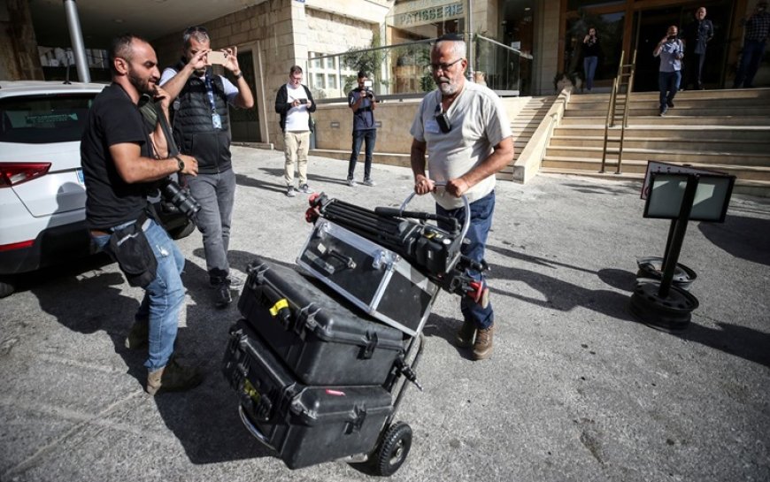 Al Jazeera yayınları İsrail'de engellendi, polis kanalın Kudüs'teki ofisini bastı