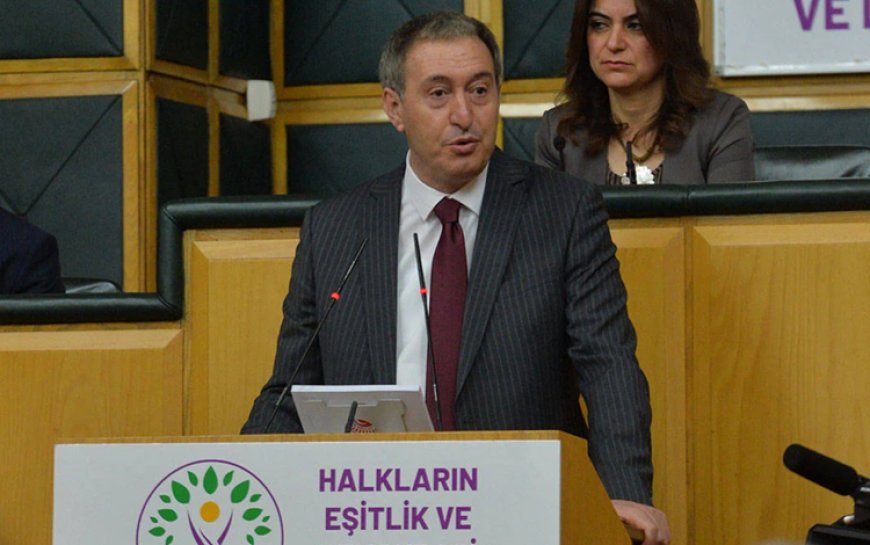 Tuncer Bakırhan: Yeni Anayasa yapalım diyenler Kobane davasını bitirmeli